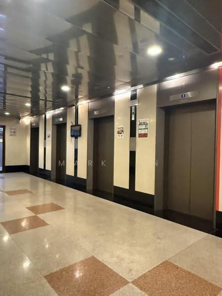 Golden Mile Tower, 6001 Beach Road, Beach Road / Bugis / Rochor, 915 sqft, Office For Sale, by Mark Tan, 500287472 - Corridor - CommercialGuru.com.sg