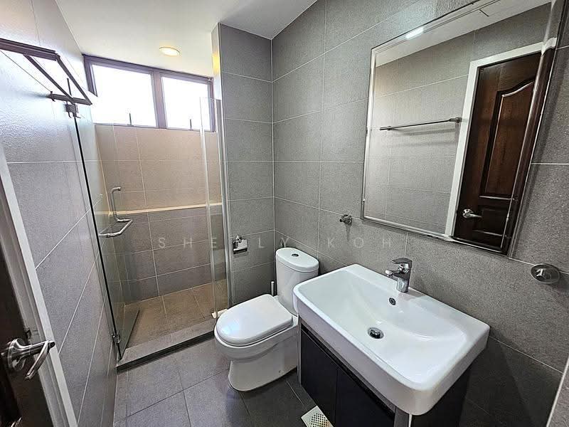 Kensington Park, 10 Kensington Park Drive, Hougang / Punggol / Sengkang, 4 Bedrooms, 1,660 sqft, Condominium For Rent, by Shelly Koh, 500287480 - Bathroom - PropertyGuru.com.sg