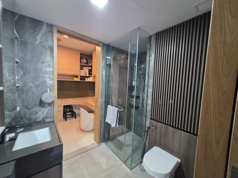 Midwood, 10 Hillview Rise, Dairy Farm / Bukit Panjang / Choa Chu Kang, 1 Bedroom, 549 sqft, Condominium For Sale, by Ng Priscilla, 500287483 - Bathroom - PropertyGuru.com.sg