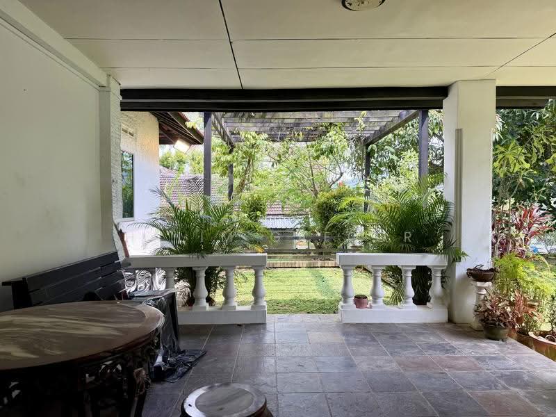 53 Chestnut Crescent, Chestnut Crescent, Dairy Farm / Bukit Panjang / Choa Chu Kang, 5 Bedrooms, 3,000 sqft, Detached House For Sale, by Halim Gafoor, 500287493 - Exterior - PropertyGuru.com.sg