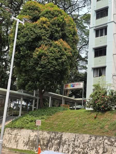 130 Kim Tian Road, 130 Kim Tian Road, Alexandra / Commonwealth, 2 Bedrooms, 700 sqft, HDB Flat For Sale, by Julius WL Fock, 500287521 - PropertyGuru.com.sg