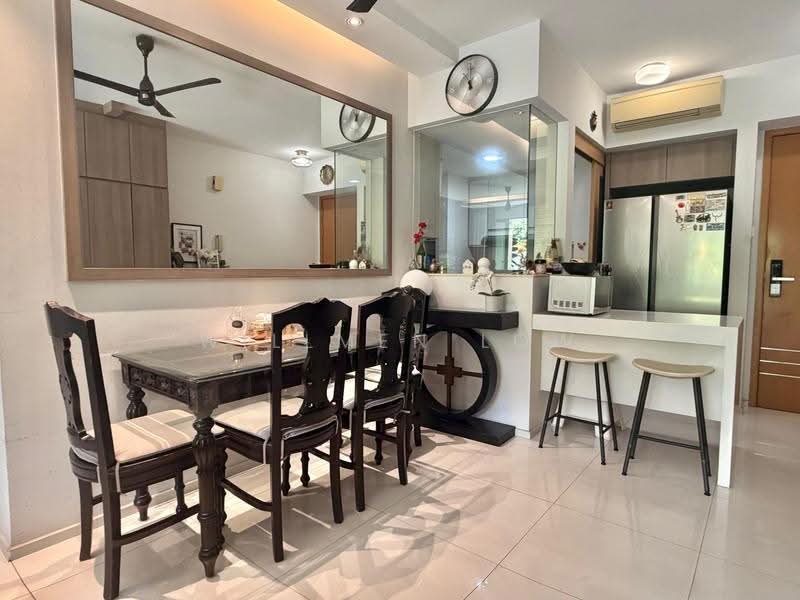 The Quartz, 51 Compassvale Bow, Hougang / Punggol / Sengkang, 3 Bedrooms, 1,507 sqft, Condominium For Sale, by Willmen Low, 500287525 - Dining Room - PropertyGuru.com.sg