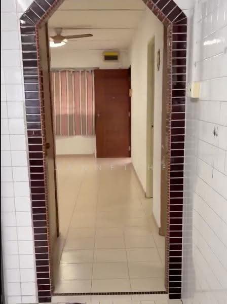 204 Yishun Street 21, 204 Yishun Street 21, Sembawang / Yishun, 2 Bedrooms, 721 sqft, HDB Flat For Rent, by Jannet He, 500287541 - Corridor - PropertyGuru.com.sg