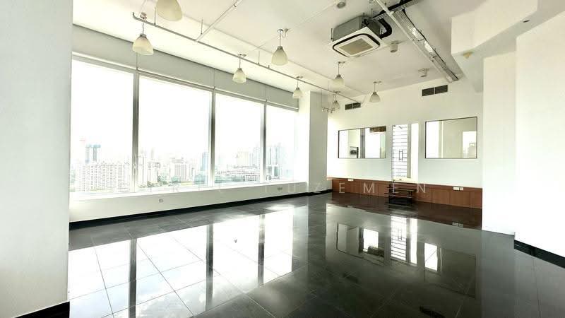 The Central, 6 Eu Tong Sen Street, Boat Quay / Raffles Place / Marina, 1,216 sqft, Office For Sale, by Cyril Tuzemen, 500287550 - Interior - CommercialGuru.com.sg