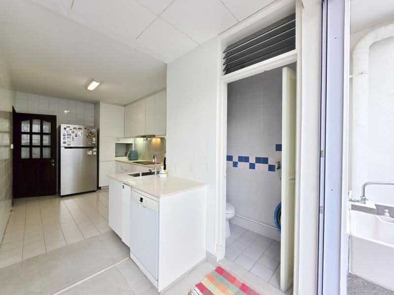 Canary Park, Jalan Simpang Bedok, Bedok / Upper East Coast, 4 Bedrooms, 2,300 sqft, Terraced House For Rent, by Daniel Ho, 500287556 - Kitchen - PropertyGuru.com.sg