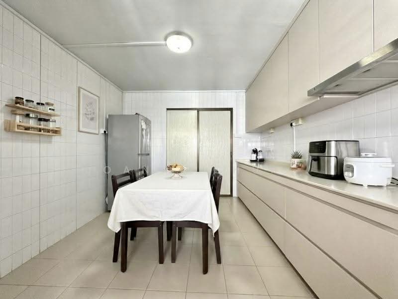 234 Bukit Panjang Ring Road, 234 Bukit Panjang Ring Road, Dairy Farm / Bukit Panjang / Choa Chu Kang, 3 Bedrooms, 1,141 sqft, HDB Flat For Sale, by Joanna Chung, 500287562 - Kitchen - PropertyGuru.com.sg