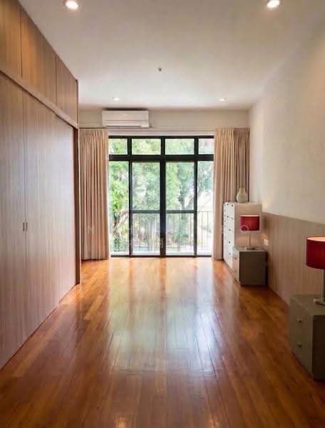 Jalan mutiara inter terrace, jalan mutiara, Orchard / River Valley, 4 Bedrooms, 2,400 sqft, Terraced House For Rent, by Anthea Yeo 杨丽娇, 500287575 - Living Room - PropertyGuru.com.sg