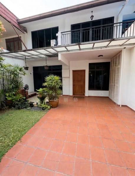 Jalan mutiara inter terrace, jalan mutiara, Orchard / River Valley, 4 Bedrooms, 2,400 sqft, Terraced House For Rent, by Anthea Yeo 杨丽娇, 500287575 - Exterior - PropertyGuru.com.sg