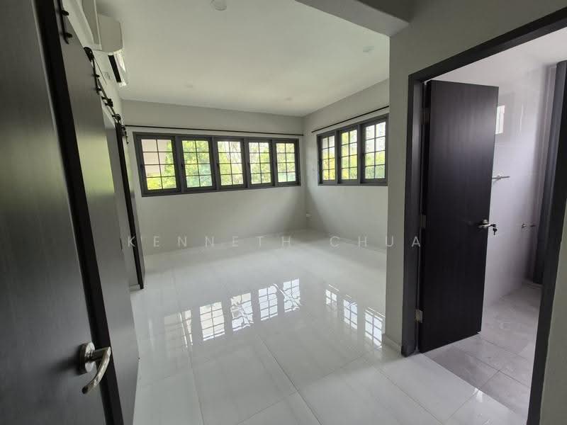 Jalan Segam, Jalan Segam, Bedok / Upper East Coast, 4 Bedrooms, 2,700 sqft, Semi-Detached House For Rent, by Kenneth Chua, 500287576 - Interior - PropertyGuru.com.sg