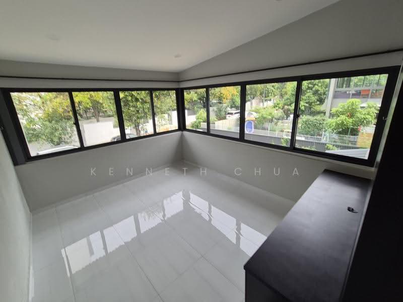 Jalan Segam, Jalan Segam, Bedok / Upper East Coast, 4 Bedrooms, 2,700 sqft, Semi-Detached House For Rent, by Kenneth Chua, 500287576 - PropertyGuru.com.sg