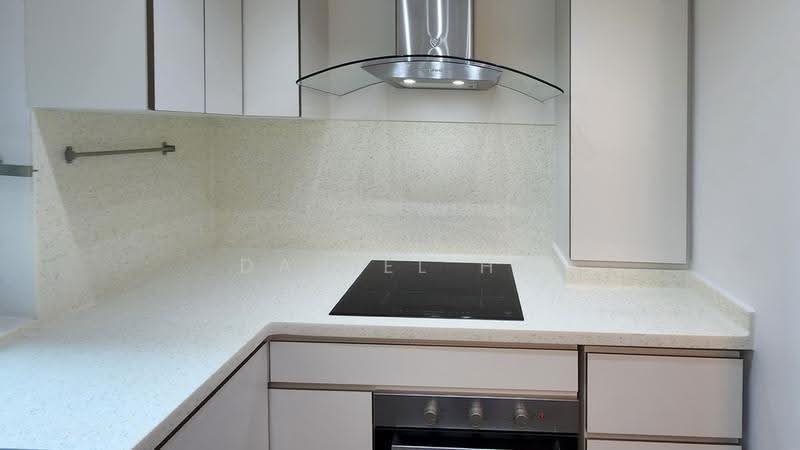 Pebble Bay, 130 Tanjong Rhu Road, East Coast / Marine Parade, 2 Bedrooms, 1,302 sqft, Condominium For Sale, by Daniel Ho, 500287588 - Kitchen - PropertyGuru.com.sg