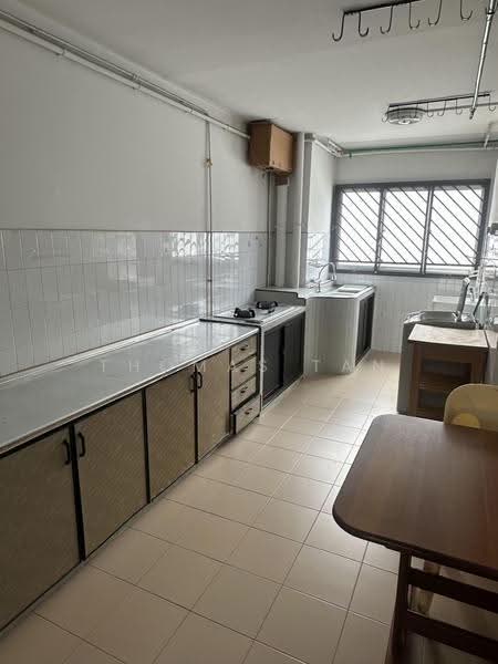 252 Bangkit Road, 252 Bangkit Road, Dairy Farm / Bukit Panjang / Choa Chu Kang, 2 Bedrooms, 786 sqft, HDB Flat For Rent, by Thomas Tan, 500287590 - Kitchen - PropertyGuru.com.sg