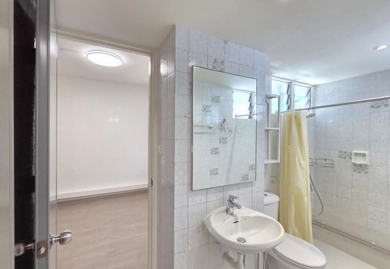 Chancery Court, 36A Dunearn Road, Newton / Novena, 4 Bedrooms, 2,271 sqft, Condominium For Rent, by Rochelle De S Meegolle, 500287591 - Bathroom - PropertyGuru.com.sg