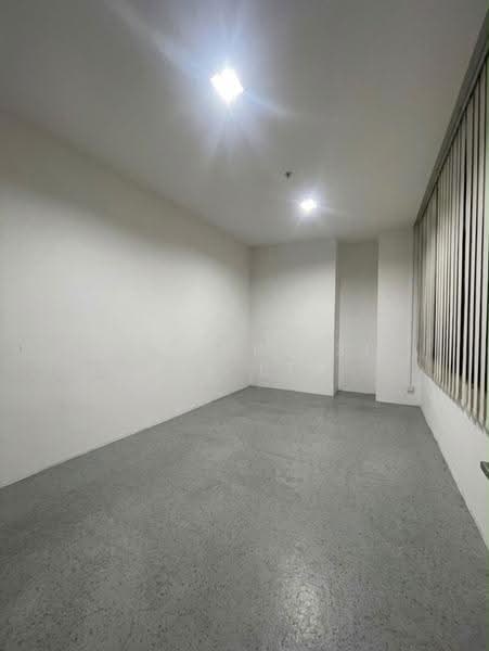 Tradehub 21, 18 Boon Lay Way, Boon Lay / Jurong / Tuas, 1,432 sqft, Light Industrial (B1) For Rent, by CHRISTOPHER, 500287595 - CommercialGuru.com.sg