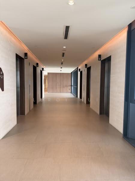 woods square, Admiralty / Woodlands, 560 sqft, Office For Sale, by Leroy Hui, 500287599 - Corridor - CommercialGuru.com.sg