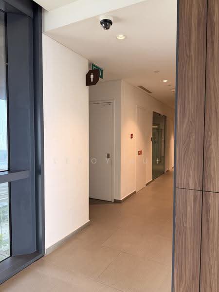 woods square, Admiralty / Woodlands, 560 sqft, Office For Sale, by Leroy Hui, 500287599 - Corridor - CommercialGuru.com.sg
