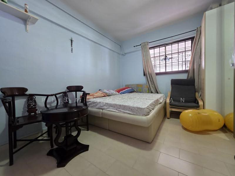 109 Tampines Street 11, 109 Tampines Street 11, Pasir Ris / Tampines, 2 Bedrooms, 796 sqft, HDB Flat For Rent, by Phua Wee Chuan, 500287605 - Bedroom - PropertyGuru.com.sg