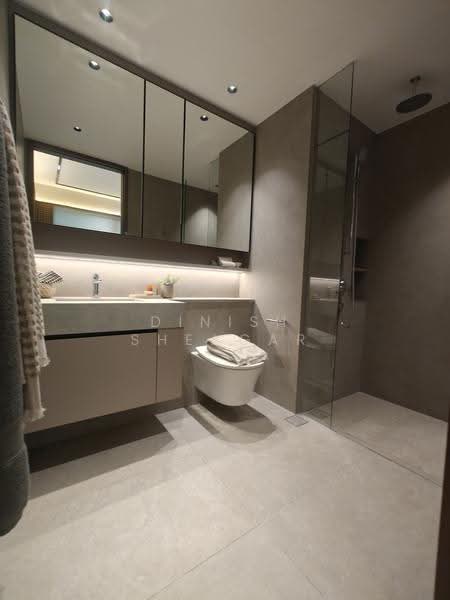 Amber House, 30 Amber Gardens, East Coast / Marine Parade, 2 Bedrooms, 635 sqft, Apartment For Sale, by Dinish Sheagar, 500287606 - Bathroom - PropertyGuru.com.sg