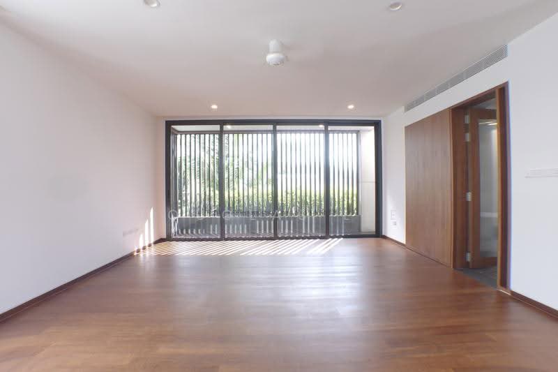 Jalan Kakatua/ Jalan Layang Layang/ Jalan Selanting, Jalan Kakatua/ Jalan Layang Layang/ Jalan Selanting, Clementi Park / Upper Bukit Timah, 6 Bedrooms, 16,000 sqft, Detached House For Sale, by Douglas Lee, 500287615 - Living Room - PropertyGuru.com.sg