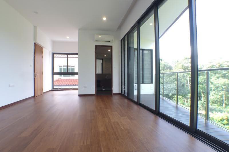 Jalan Kakatua/ Jalan Layang Layang/ Jalan Selanting, Jalan Kakatua/ Jalan Layang Layang/ Jalan Selanting, Clementi Park / Upper Bukit Timah, 6 Bedrooms, 16,000 sqft, Detached House For Sale, by Douglas Lee, 500287615 - Balcony - PropertyGuru.com.sg