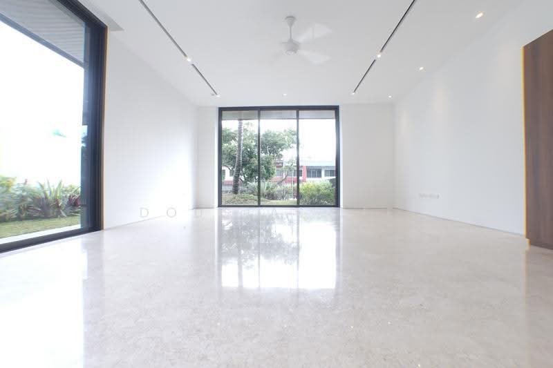 Jalan Kakatua/ Jalan Layang Layang/ Jalan Selanting, Jalan Kakatua/ Jalan Layang Layang/ Jalan Selanting, Clementi Park / Upper Bukit Timah, 6 Bedrooms, 16,000 sqft, Detached House For Sale, by Douglas Lee, 500287615 - Living Room - PropertyGuru.com.sg