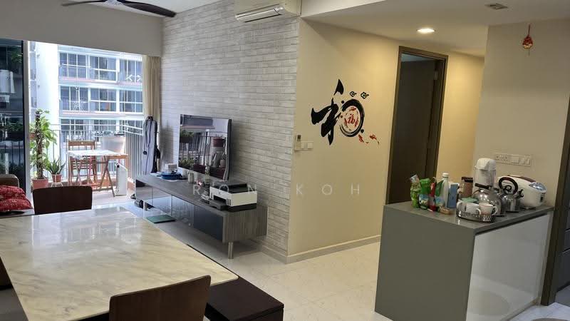 CityLife @ Tampines, 57 Tampines Central 7, Pasir Ris / Tampines, 3 Bedrooms, 1,130 sqft, Condominium For Sale, by Ron Koh, 500287641 - Living Room - PropertyGuru.com.sg