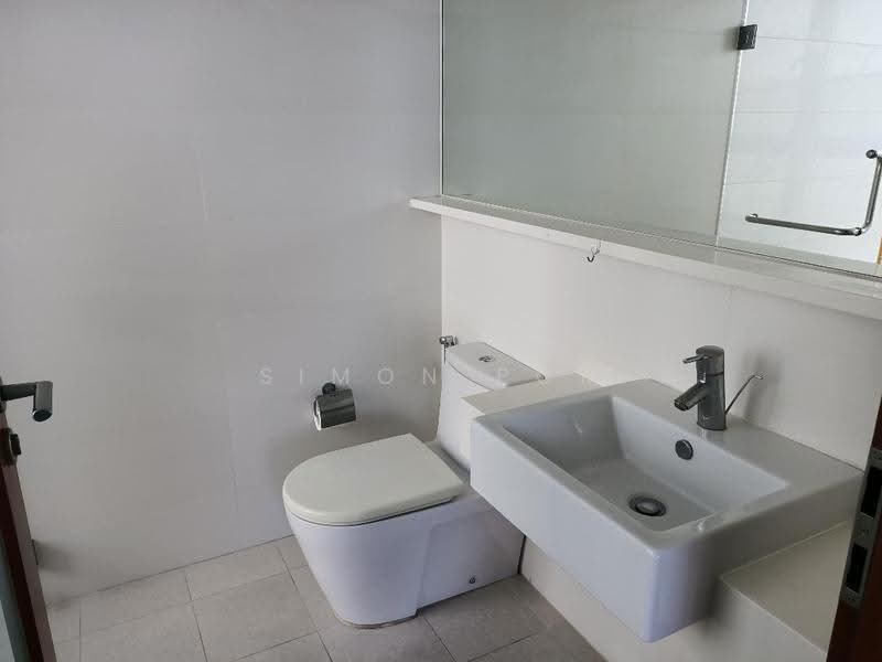 City Square Residences, 14 Kitchener Link, Farrer Park / Serangoon Rd, 2 Bedrooms, 840 sqft, Condominium For Sale, by Simon Por, 500287650 - Bathroom - PropertyGuru.com.sg