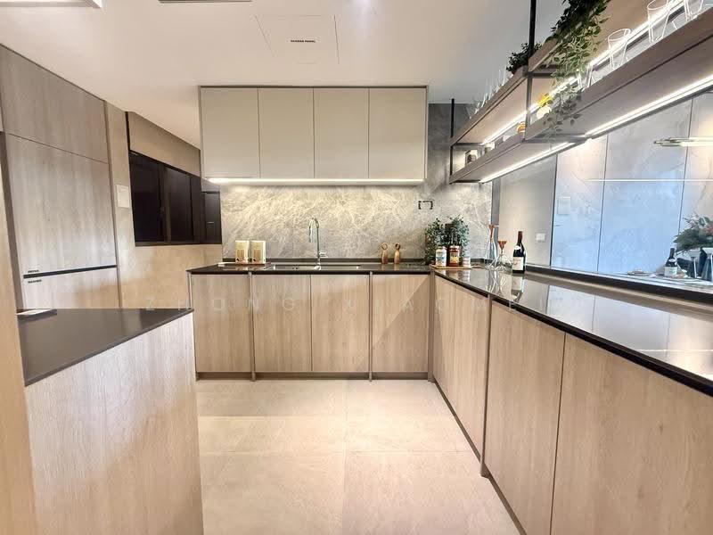 Kassia, 31 Flora Drive, Changi Airport / Changi Village, 4 Bedrooms, 1,345 sqft, Condominium For Sale, by Zhong Xiaomei, 500287655 - Kitchen - PropertyGuru.com.sg