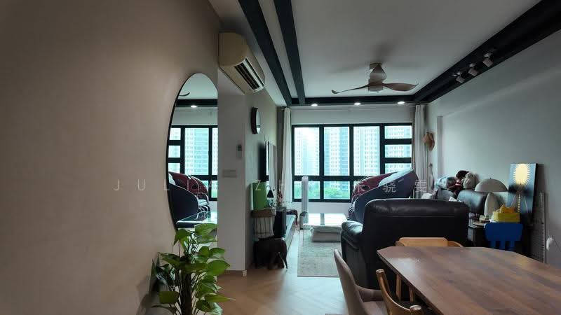 266A Punggol Way, 266A Punggol Way, Hougang / Punggol / Sengkang, 3 Bedrooms, 990 sqft, HDB Flat For Sale, by Julia Zhu 朱骁雯, 500287665 - Living Room - PropertyGuru.com.sg