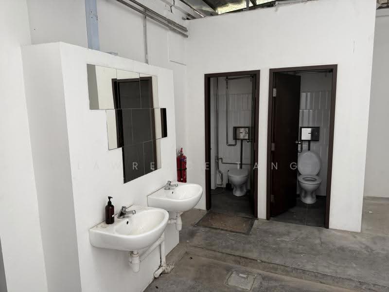 1 Cavan Road, 1 Cavan Road, Farrer Park / Serangoon Rd, 1,500 sqft, Shop / Shophouse For Rent, by Lawrence Tang, 500287670 - Bathroom - CommercialGuru.com.sg