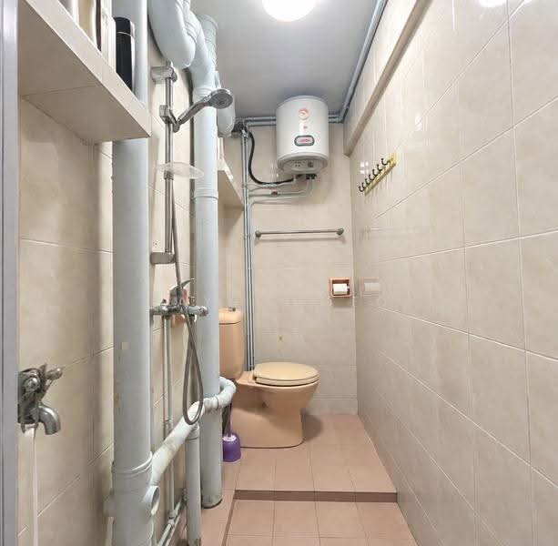 69 Circuit Road, 69 Circuit Road, Macpherson / Potong Pasir, 2 Bedrooms, 602 sqft, HDB Flat For Sale, by Jayden Teo, 500287683 - Bathroom - PropertyGuru.com.sg