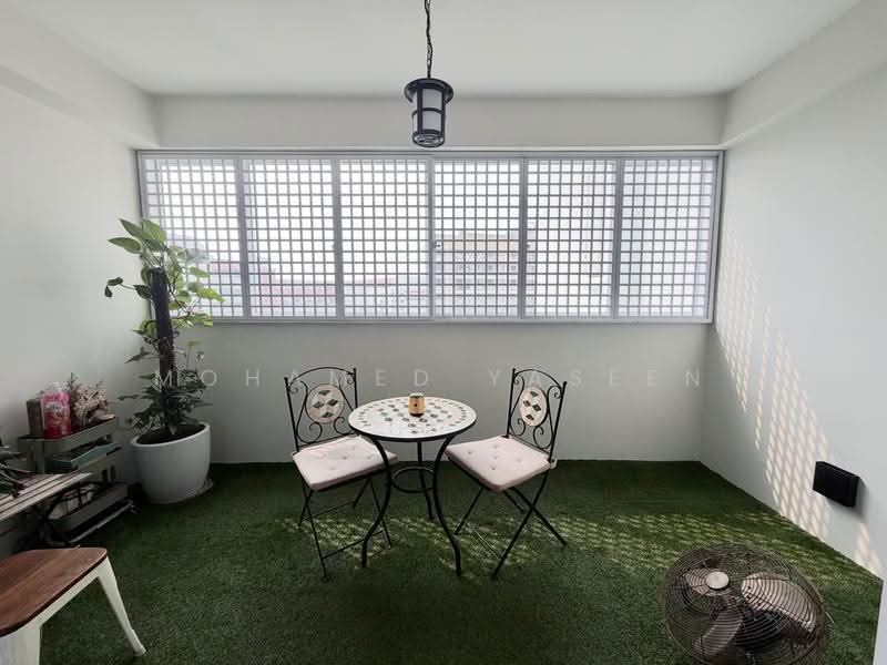 294 Tampines Street 22, 294 Tampines Street 22, Pasir Ris / Tampines, 3 Bedrooms, 1,302 sqft, HDB Flat For Sale, by Mohamed Yaseen, 500287686 - Balcony - PropertyGuru.com.sg
