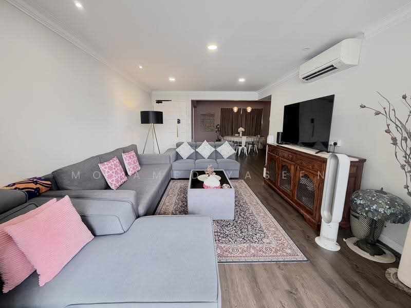 294 Tampines Street 22, 294 Tampines Street 22, Pasir Ris / Tampines, 3 Bedrooms, 1,302 sqft, HDB Flat For Sale, by Mohamed Yaseen, 500287686 - Living Room - PropertyGuru.com.sg