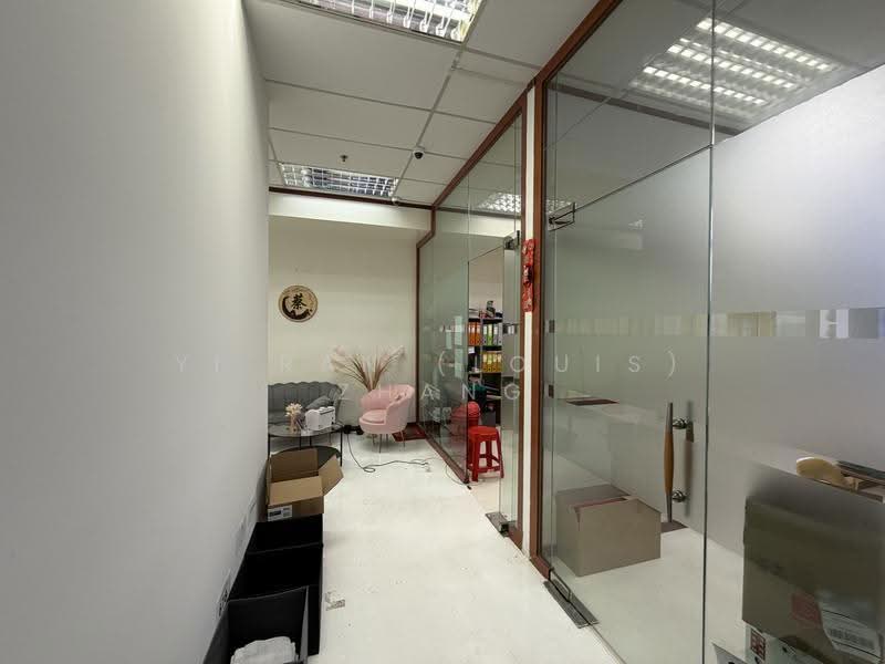 The Spire, 10 Bukit Batok Crescent, Dairy Farm / Bukit Panjang / Choa Chu Kang, 1,539 sqft, Light Industrial (B1) For Sale, by Yi Ran (Louis) Zhang, 500287692 - Living Room - CommercialGuru.com.sg