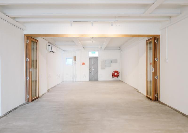 Retail Ground Floor | Kampong | Bahru Multi-concept, Alexandra / Commonwealth, 460 sqft, Other Retail For Rent, by Nantha Gattie, 500287693 - Interior - CommercialGuru.com.sg