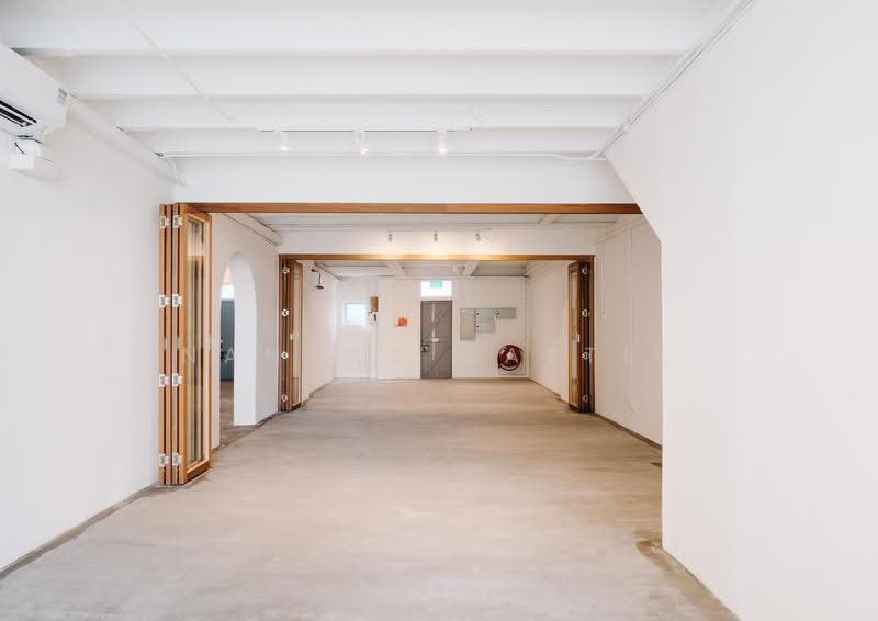 Retail Ground Floor | Kampong | Bahru Multi-concept, Alexandra / Commonwealth, 460 sqft, Other Retail For Rent, by Nantha Gattie, 500287693 - Interior - CommercialGuru.com.sg