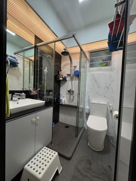 801A Keat Hong Close, 801A Keat Hong Close, Dairy Farm / Bukit Panjang / Choa Chu Kang, 2 Bedrooms, 720 sqft, HDB Flat For Sale, by Ruth Lee, 500287695 - Bathroom - PropertyGuru.com.sg