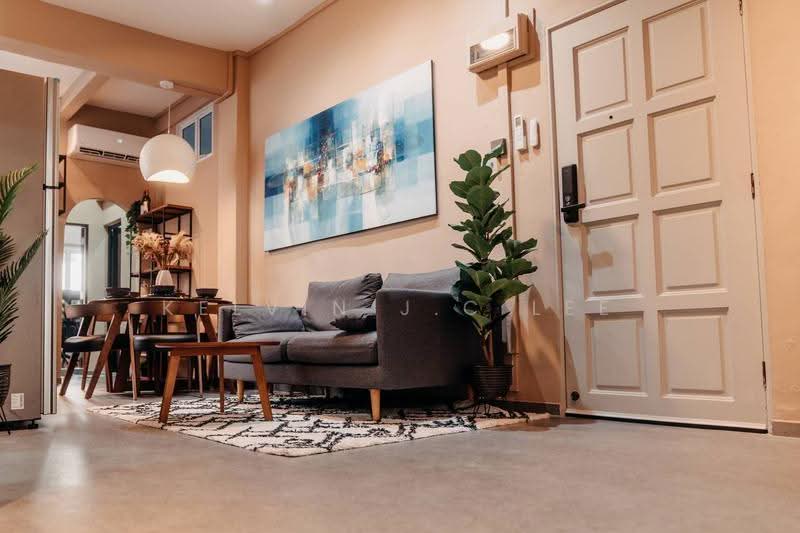 Eng Aun Mansion, 314 - 314C Thomson Road, Newton / Novena, Room Rental, 106 sqft, Walk-up Apartment For Rent, by Kelvin J.C Lee, 500287710 - Living Room - PropertyGuru.com.sg