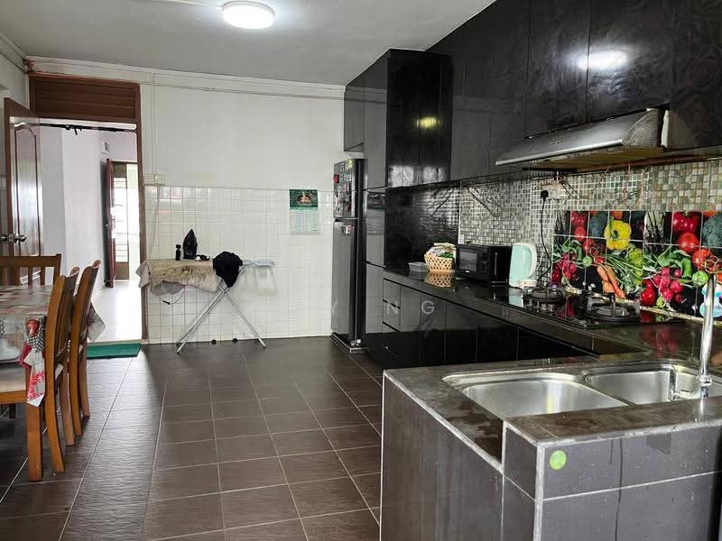 410 Pandan Gardens, 410 Pandan Gardens, Boon Lay / Jurong / Tuas, 2 Bedrooms, 775 sqft, HDB Flat For Sale, by Jay Ng, 500287731 - Kitchen - PropertyGuru.com.sg