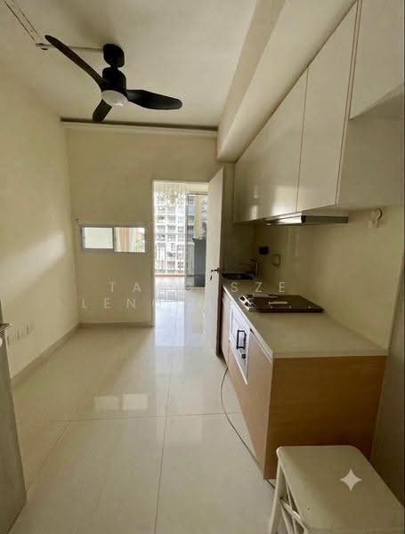 Sea Esta, 30 Pasir Ris Link, Pasir Ris / Tampines, 3 Bedrooms, 1,206 sqft, Condominium For Sale, by Tang Sze Leng (Venez), 500287752 - Studio Kitchen/pantry - PropertyGuru.com.sg