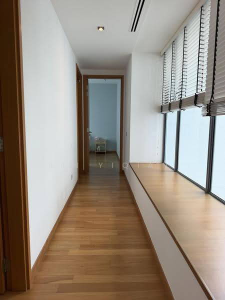 Waterfall Gardens, 8 Farrer Road, Tanglin / Holland / Bukit Timah, 4 Bedrooms, 2,196 sqft, Condominium For Sale, by Lin Yiqian, 500287755 - Corridor - PropertyGuru.com.sg