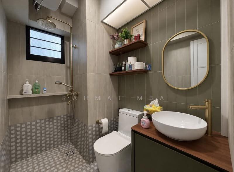 32 Eunos Crescent, 32 Eunos Crescent, Eunos / Geylang / Paya Lebar, 2 Bedrooms, 646 sqft, HDB Flat For Sale, by Rahmat MBA, 500287770 - Master Bathroom - PropertyGuru.com.sg