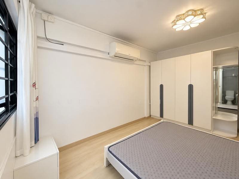 205 Clementi Avenue 6, 205 Clementi Avenue 6, Buona Vista / West Coast / Clementi New Town, 3 Bedrooms, 980 sqft, HDB Flat For Sale, by Lui Yen Yuin, 500287771 - Bedroom - PropertyGuru.com.sg