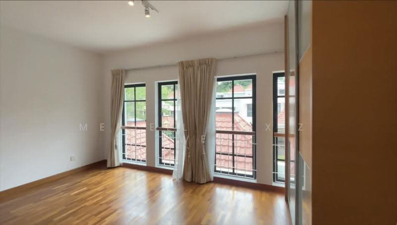 Landed 5 bedroom Terrace near Somerset & Orchard Road, Lloyd Road. Somerset Road, Orchard / River Valley, 5 Bedrooms, 2,242 sqft, Terraced House For Rent, by Meriell Alexiz Kwek, 500287790 - PropertyGuru.com.sg