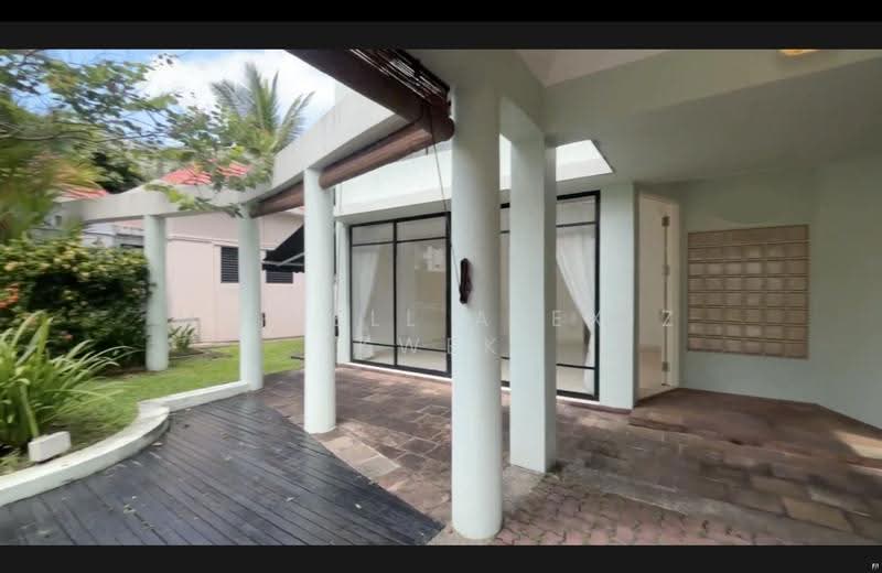 Landed 5 bedroom Terrace near Somerset & Orchard Road, Lloyd Road. Somerset Road, Orchard / River Valley, 5 Bedrooms, 2,242 sqft, Terraced House For Rent, by Meriell Alexiz Kwek, 500287790 - Exterior - PropertyGuru.com.sg