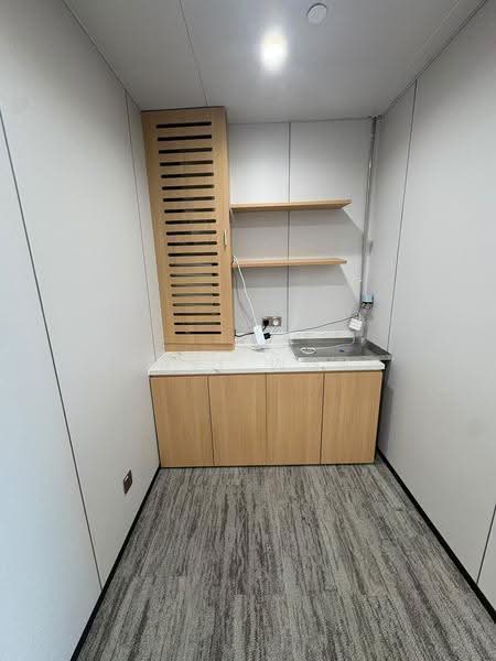 Suntec City Tower, 6 Temasek Boulevard, Boat Quay / Raffles Place / Marina, 1,493 sqft, Office For Rent, by Daryl Wong, 500287796 - Kitchen - CommercialGuru.com.sg