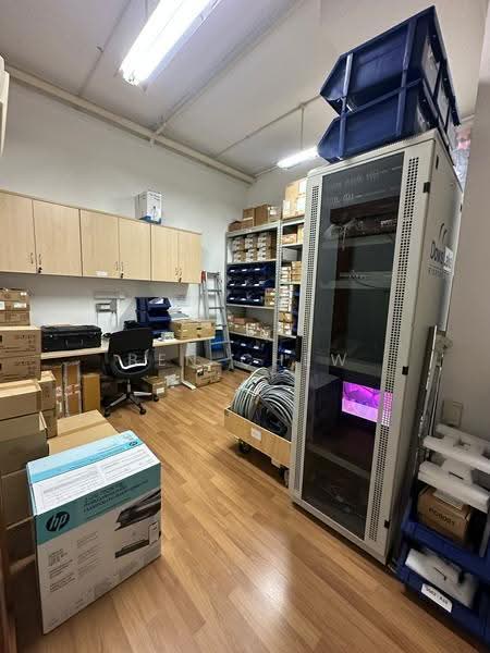 Tradehub 21, 8 Boon Lay Way, Boon Lay / Jurong / Tuas, 1,841 sqft, Light Industrial (B1) For Sale, by Ben Chew, 500287801 - Interior - CommercialGuru.com.sg