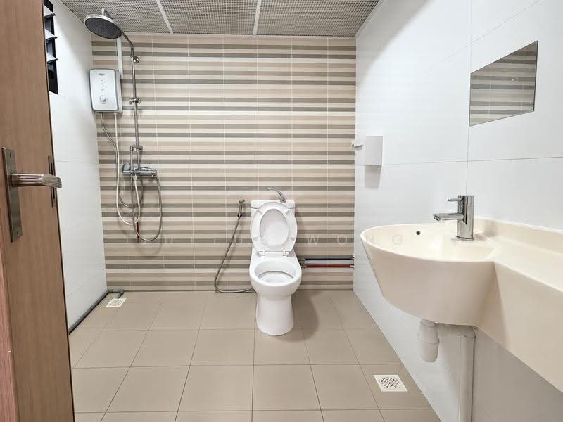 415B Northshore Drive, 415B Northshore Drive, Hougang / Punggol / Sengkang, 3 Bedrooms, 1,205 sqft, HDB Flat For Sale, by Julius Wong, 500287805 - Bathroom - PropertyGuru.com.sg