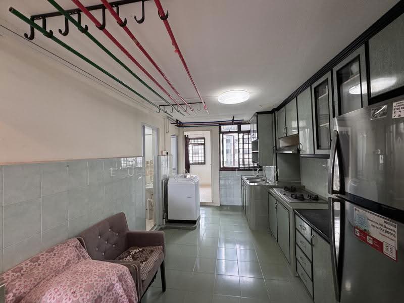 29 New Upper Changi Road, 29 New Upper Changi Road, Bedok / Upper East Coast, 2 Bedrooms, 700 sqft, HDB Flat For Sale, by Eugene Lum, 500287813 - Kitchen - PropertyGuru.com.sg