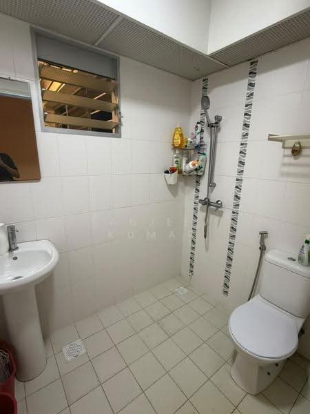 442B Fajar Road, 442B Fajar Road, Dairy Farm / Bukit Panjang / Choa Chu Kang, 2 Bedrooms, 750 sqft, HDB Flat For Rent, by Sanjeev Kumar, 500287819 - Bathroom - PropertyGuru.com.sg